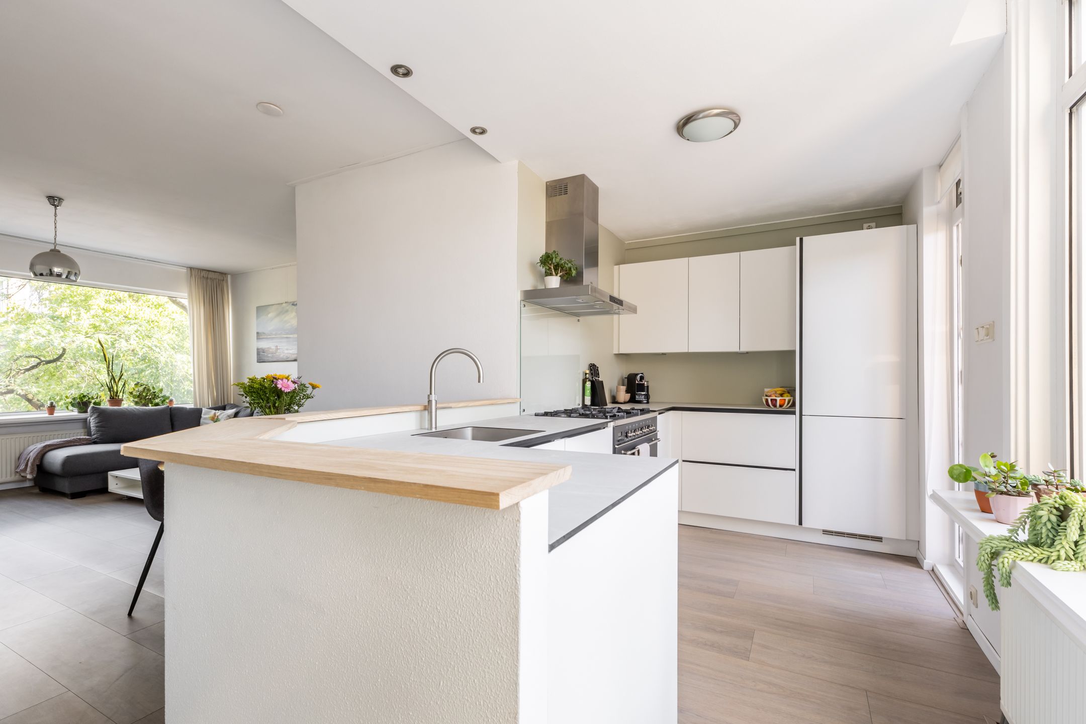 Photo 3 of Nobelstraat 127-C02