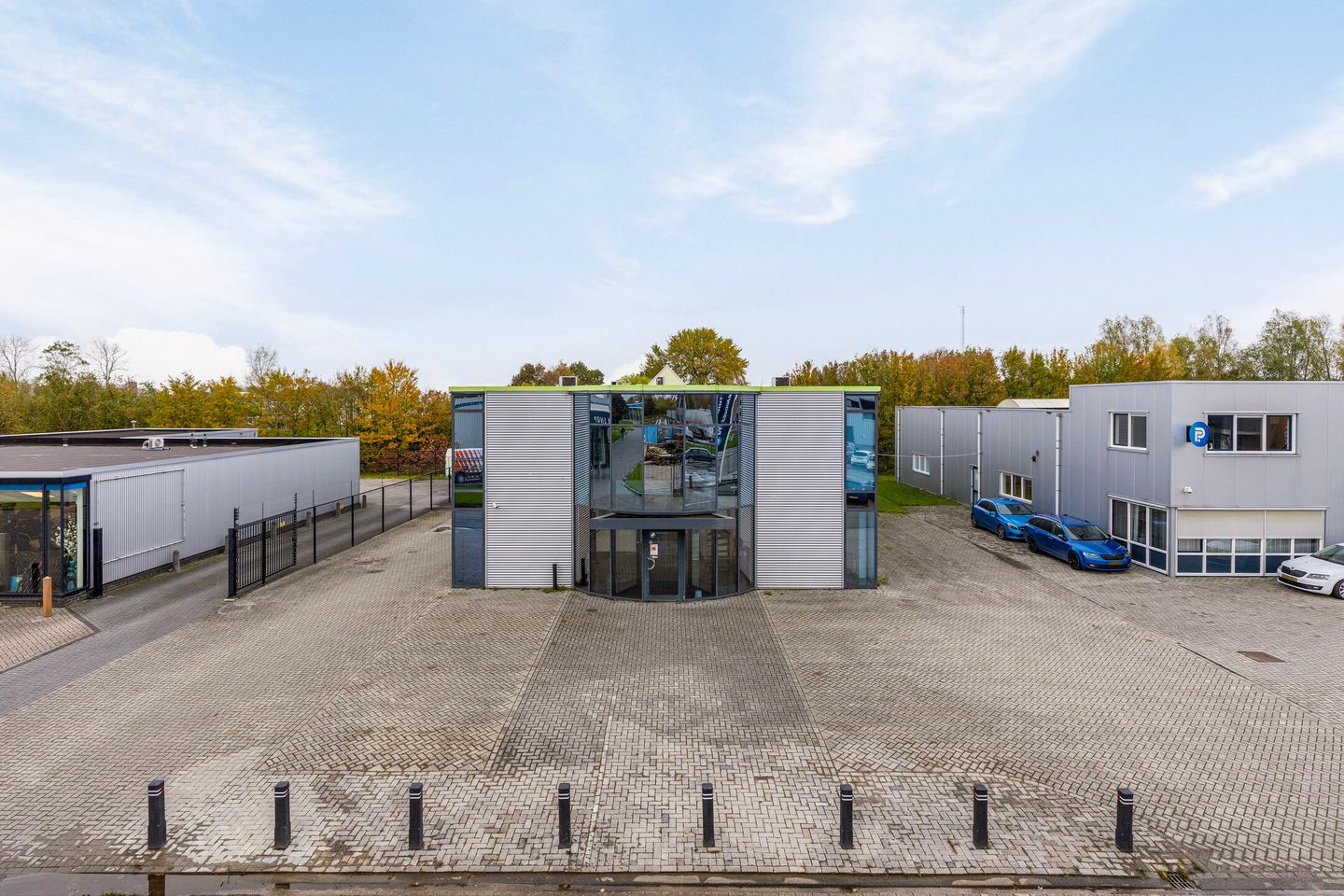 View photo 4 of Sikkel 15