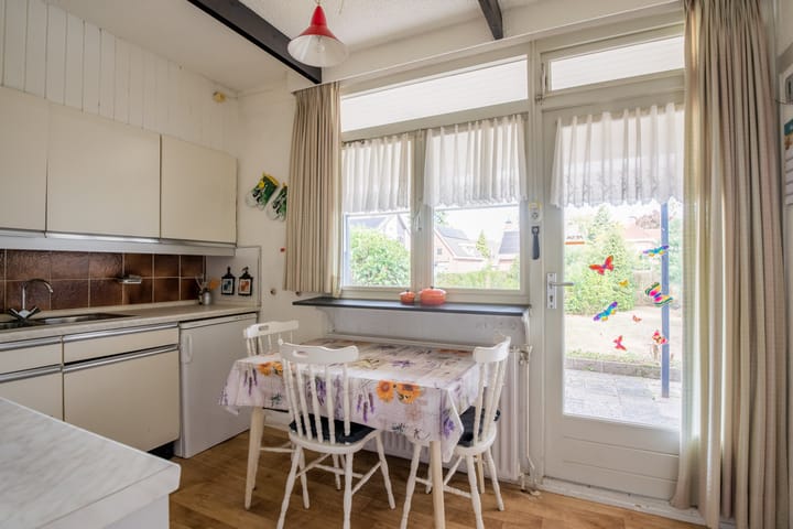 Photo 10 of Kruisstraat 8