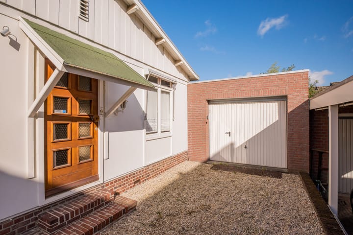 Photo 32 of Kruisstraat 8