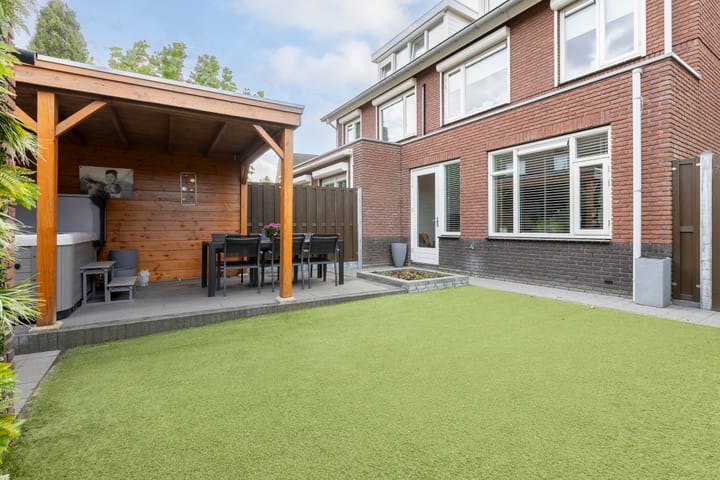 Photo 2 of in d' Hoef 89