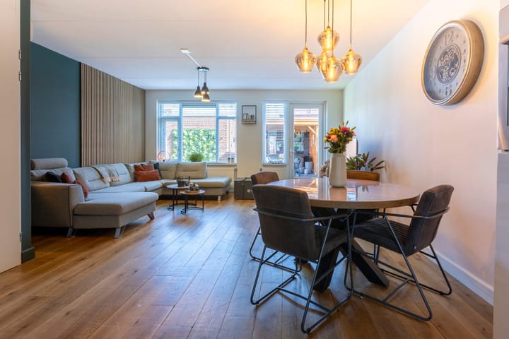 Photo 3 of in d' Hoef 89