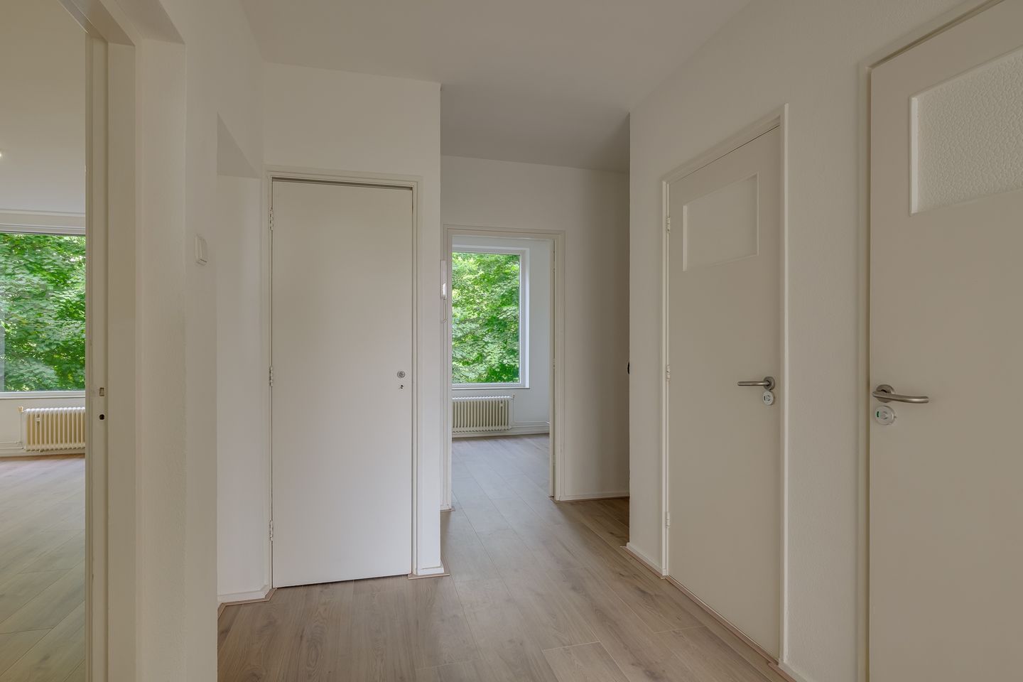 Foto 19 van Burgemeester Caan van Necklaan 215