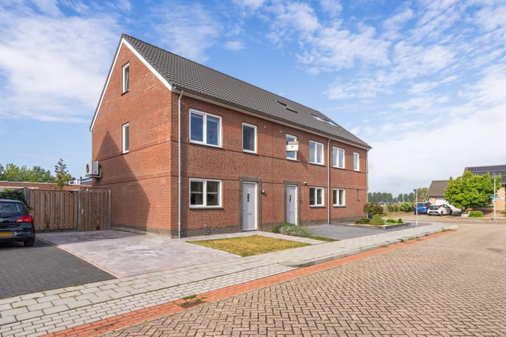 Photo 42 of Voorterweg 2-A