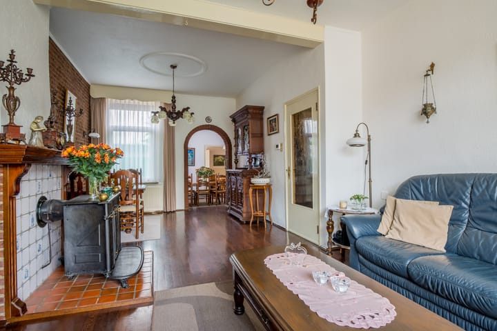 Foto 11 van Muntstraat 105