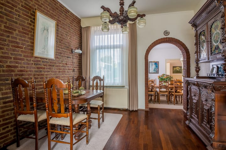 Foto 13 van Muntstraat 105