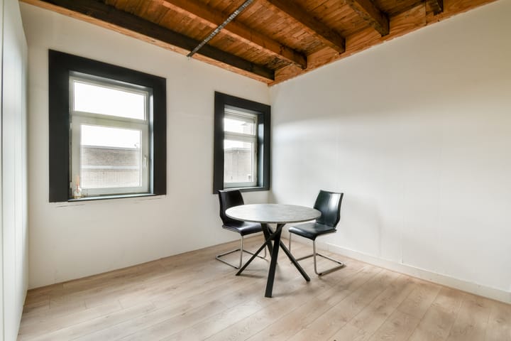 Photo 23 of Karel du Jardinstraat 62-A3