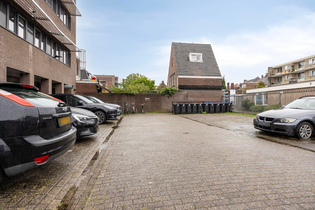 Foto 17 van Spoorlaan 38-01