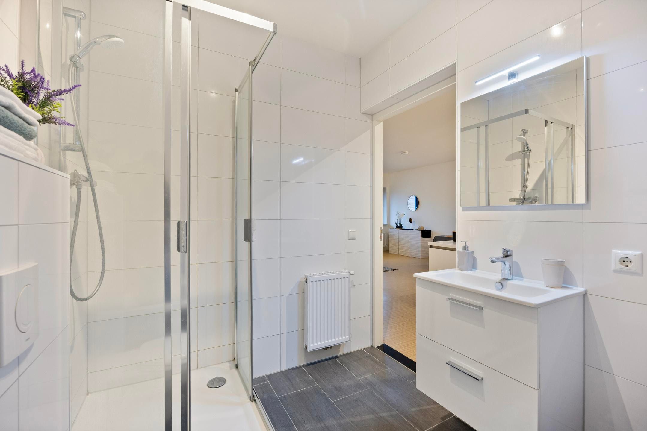 Foto 9 van Spoorlaan 38-01