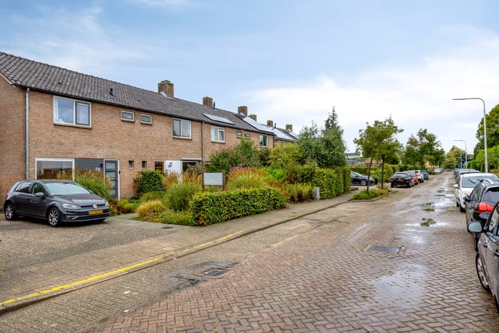 Foto 28 van Charlotte de Bourbonlaan 26