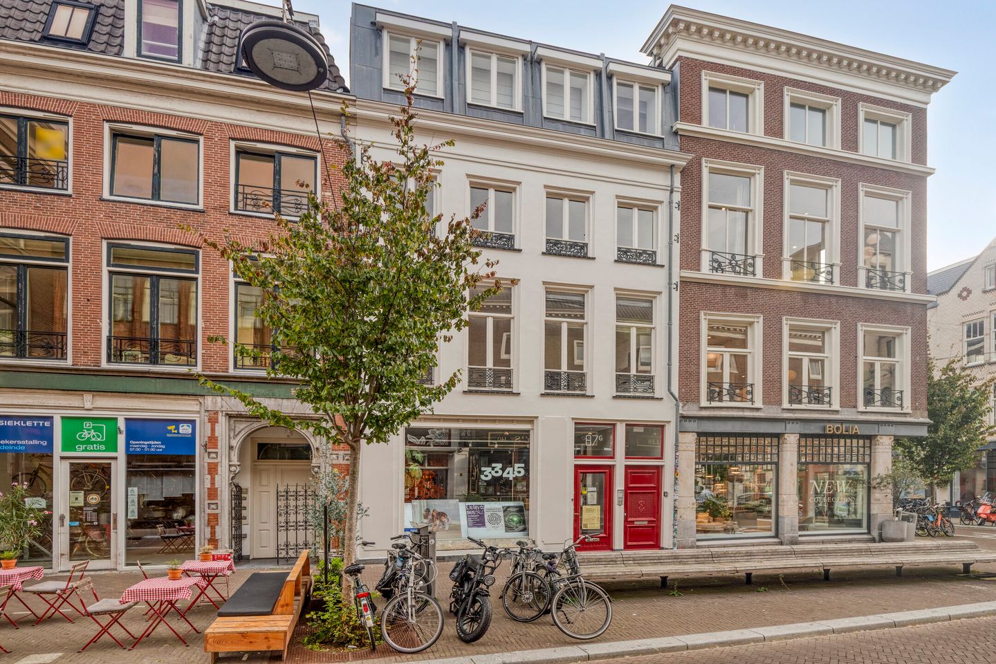 Photo 20 of Noordeinde 87-D