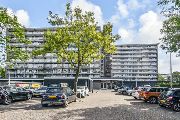 Photo 5 of Volendamlaan 766