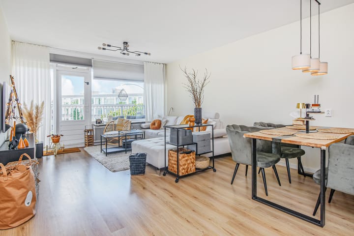 Photo 6 of Volendamlaan 766