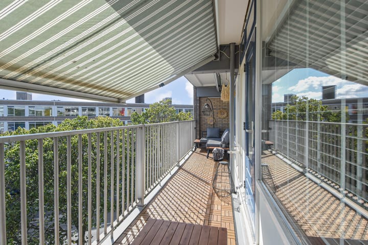 Photo 8 of Volendamlaan 766