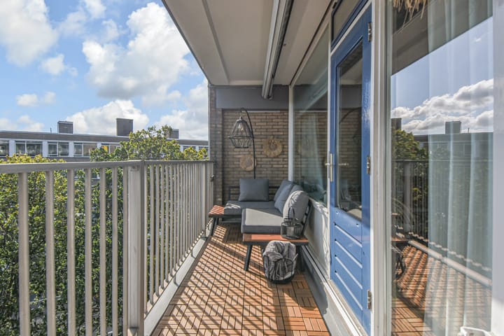 Photo 9 of Volendamlaan 766