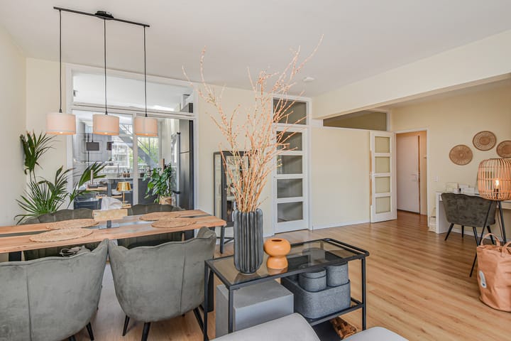 Photo 13 of Volendamlaan 766