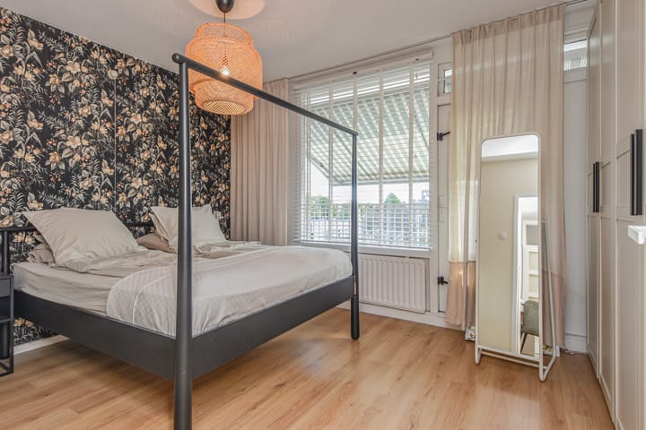 Photo 27 of Volendamlaan 766