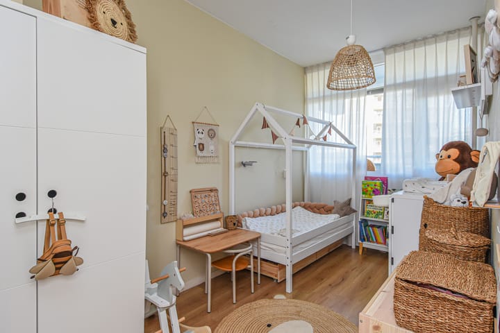 Photo 35 of Volendamlaan 766