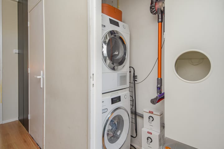 Photo 38 of Volendamlaan 766