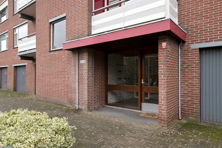 Foto 11 van Carry van Bruggenstraat 36