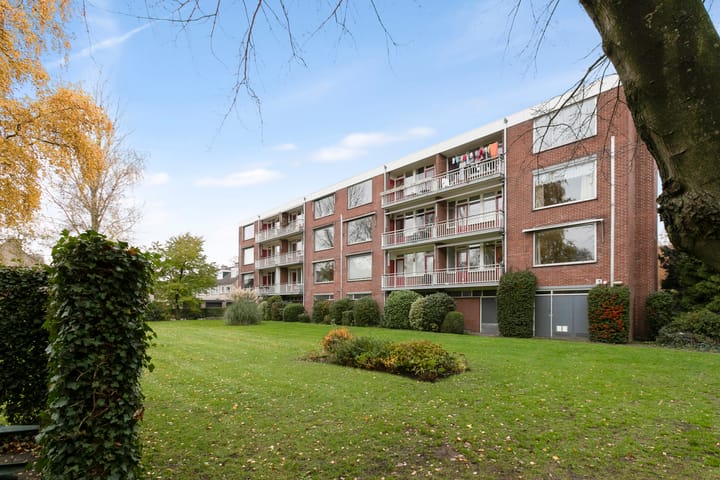 Foto 35 van Carry van Bruggenstraat 36