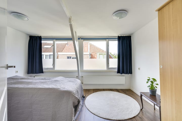 Photo 24 of Thinsstraat 15