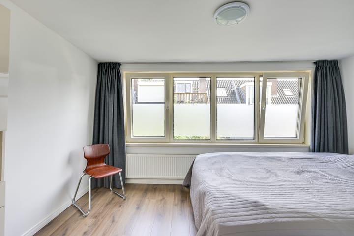 Photo 31 of Thinsstraat 15