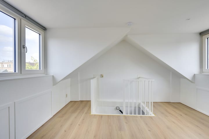 Photo 39 of Thinsstraat 15