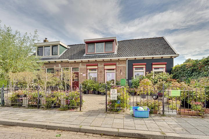 I.G.J.van den Boschstraat 19