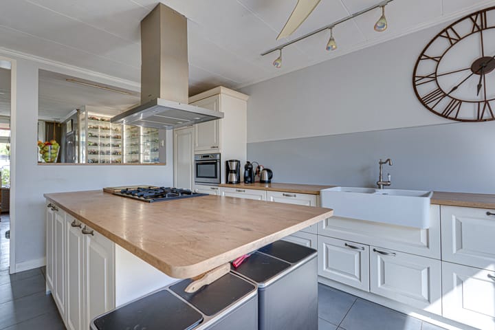 Photo 28 of I.G.J.van den Boschstraat 19