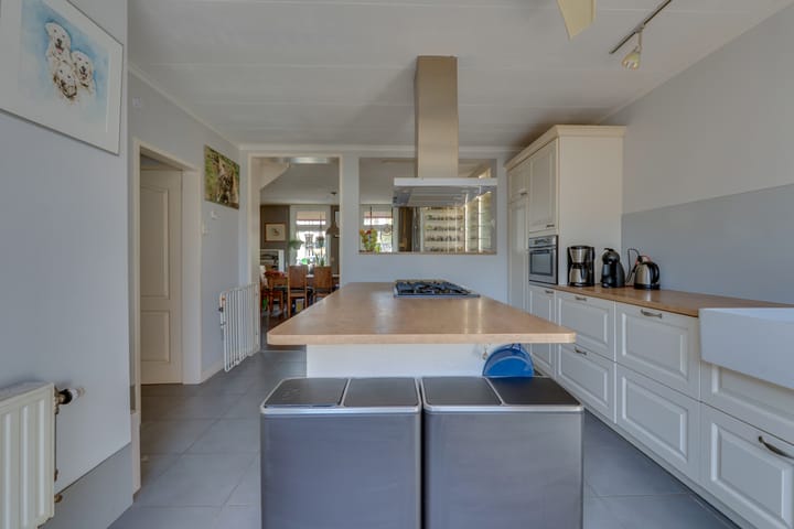 Photo 30 of I.G.J.van den Boschstraat 19