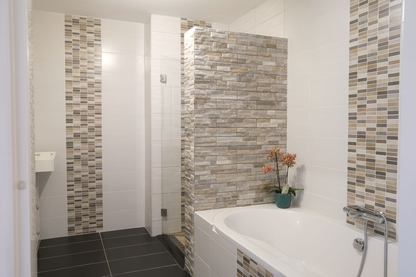 Foto 19 van Dokter Van Ledestraat 50