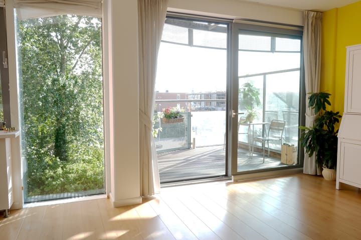 Photo 5 of Dokter Van Ledestraat 50