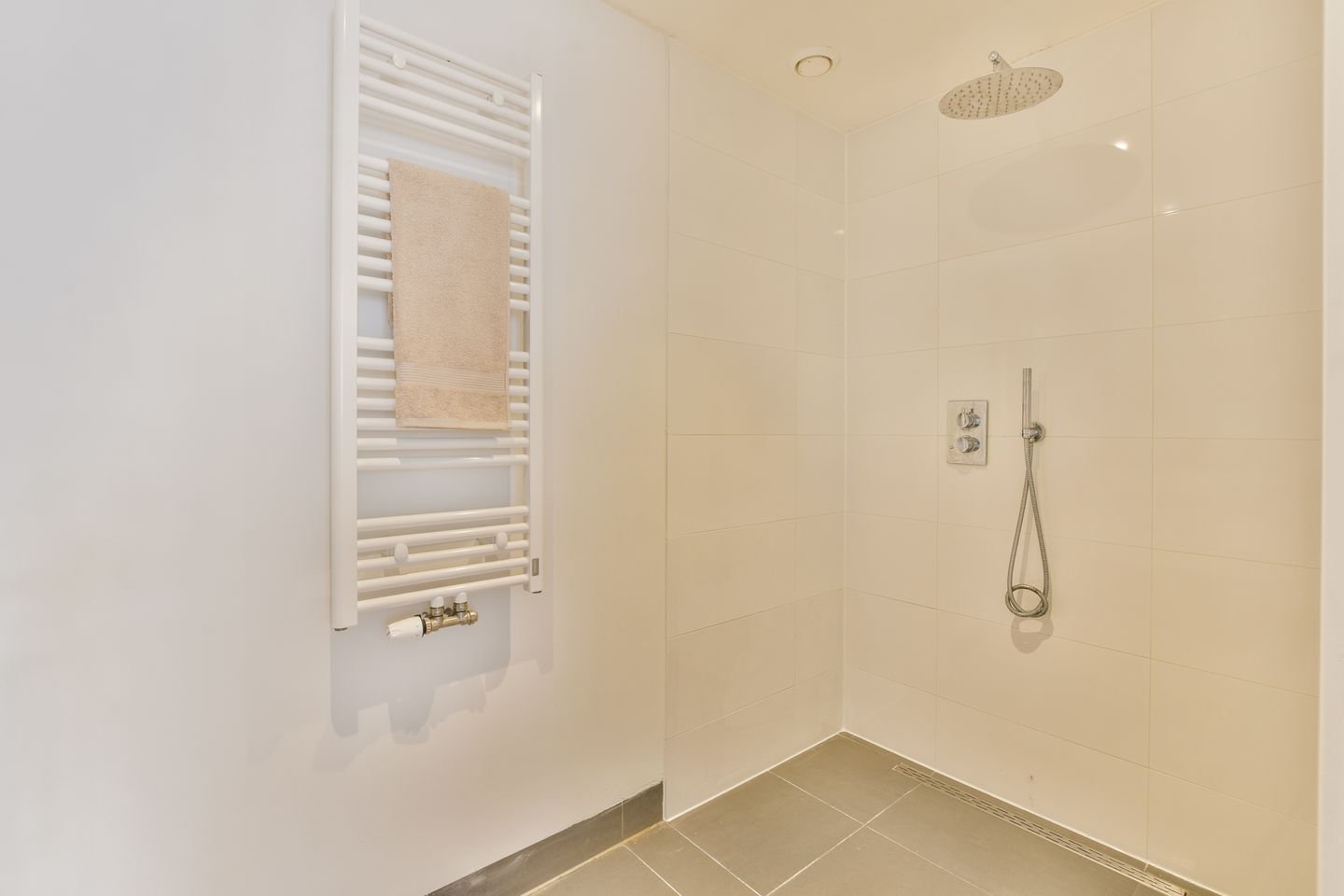 Foto 19 van Tweede Bloemdwarsstraat 34-A