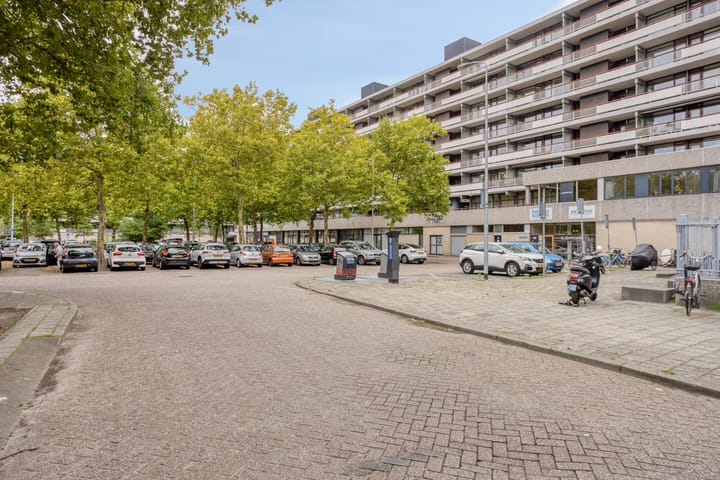 Photo 41 of Elzentlaan 111