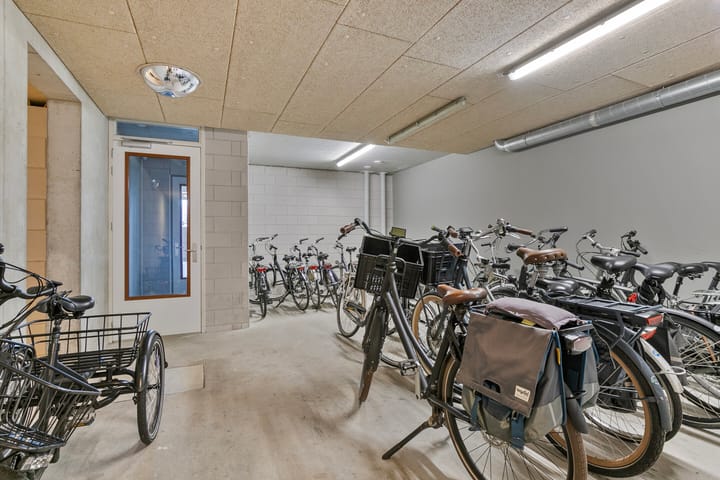 Photo 38 of Flemingstraat 9