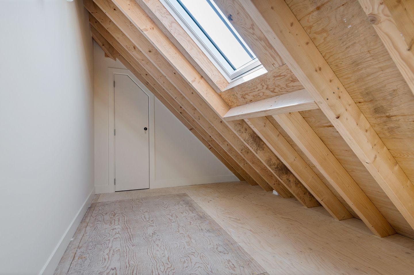 Photo 14 of Achterom 7-C