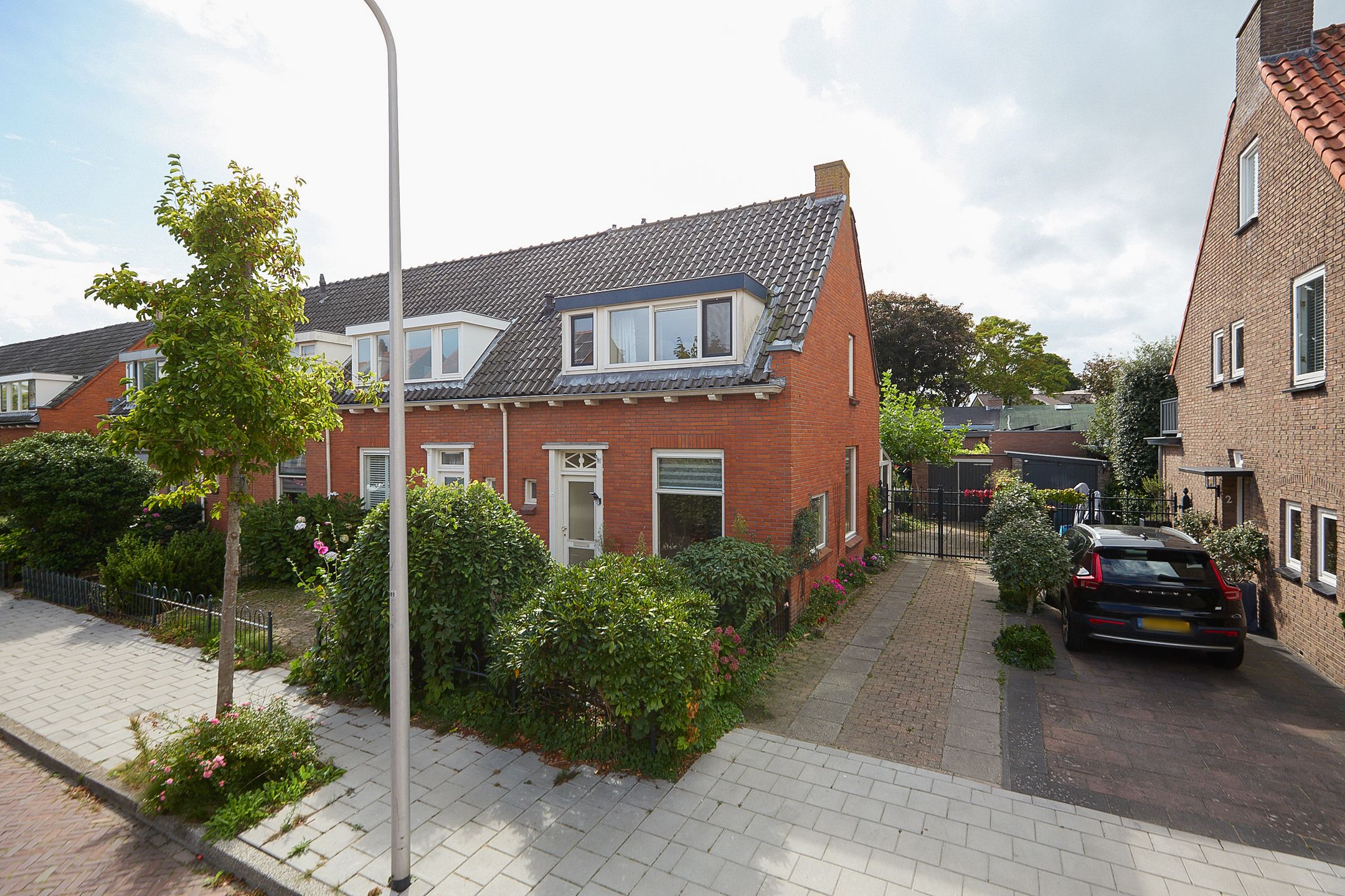 Foto 6 van Mgr. Broerestraat 2-A