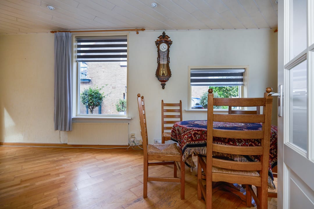 Foto 17 van Mgr. Broerestraat 2-A