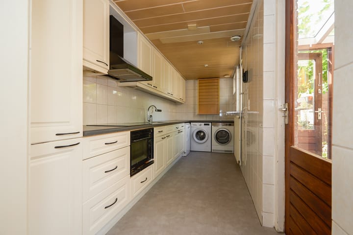 Foto 21 van Mgr. Broerestraat 2-A