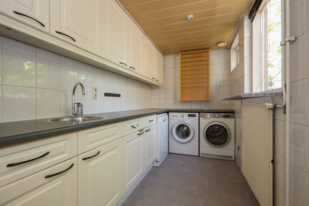 Foto 23 van Mgr. Broerestraat 2-A