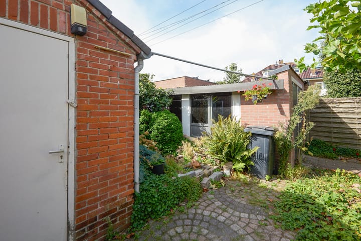 Foto 44 van Mgr. Broerestraat 2-A