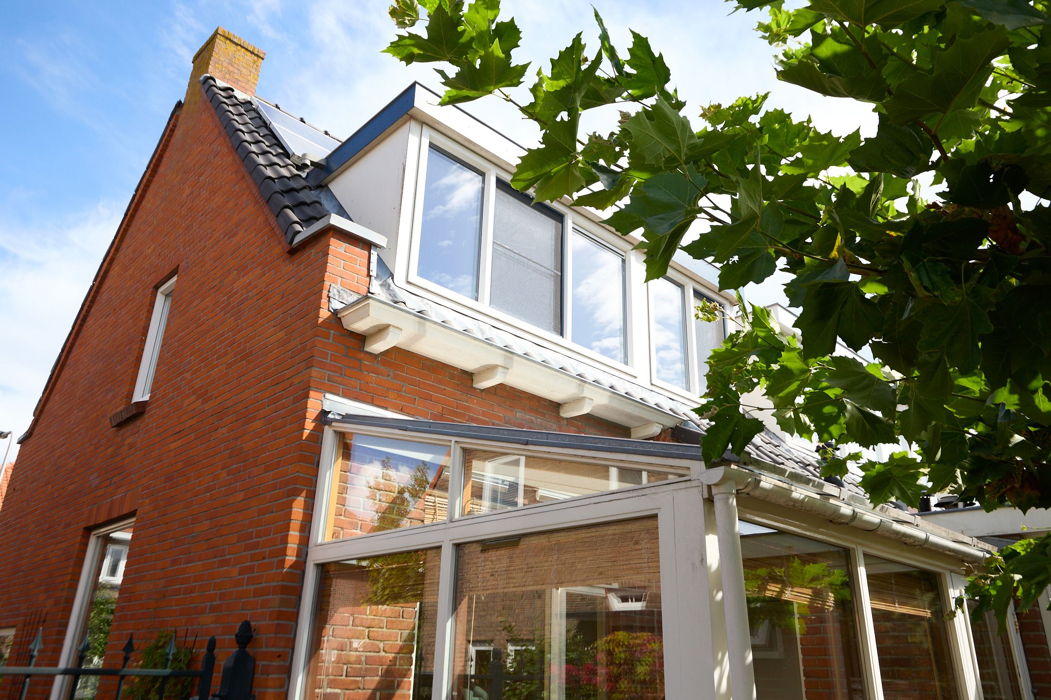 Foto 48 van Mgr. Broerestraat 2-A