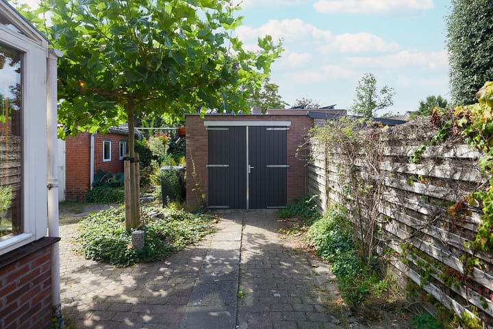 Foto 50 van Mgr. Broerestraat 2-A