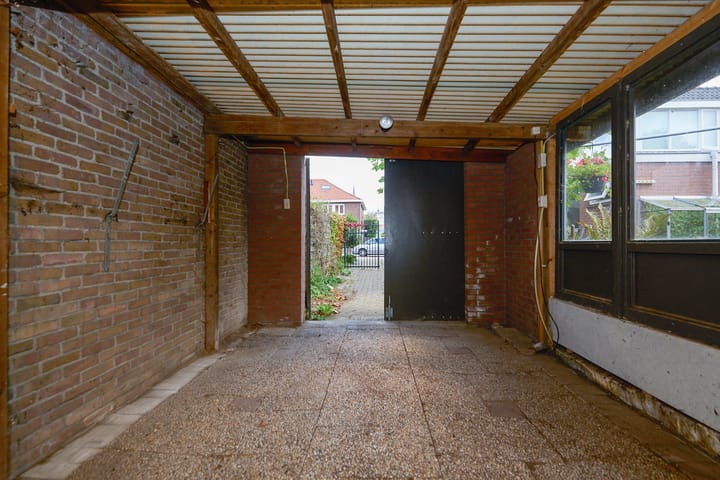 Foto 51 van Mgr. Broerestraat 2-A