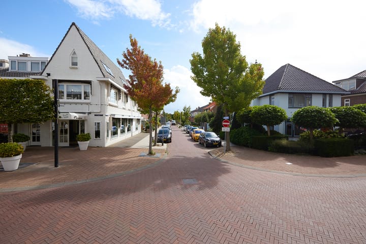 Foto 53 van Mgr. Broerestraat 2-A