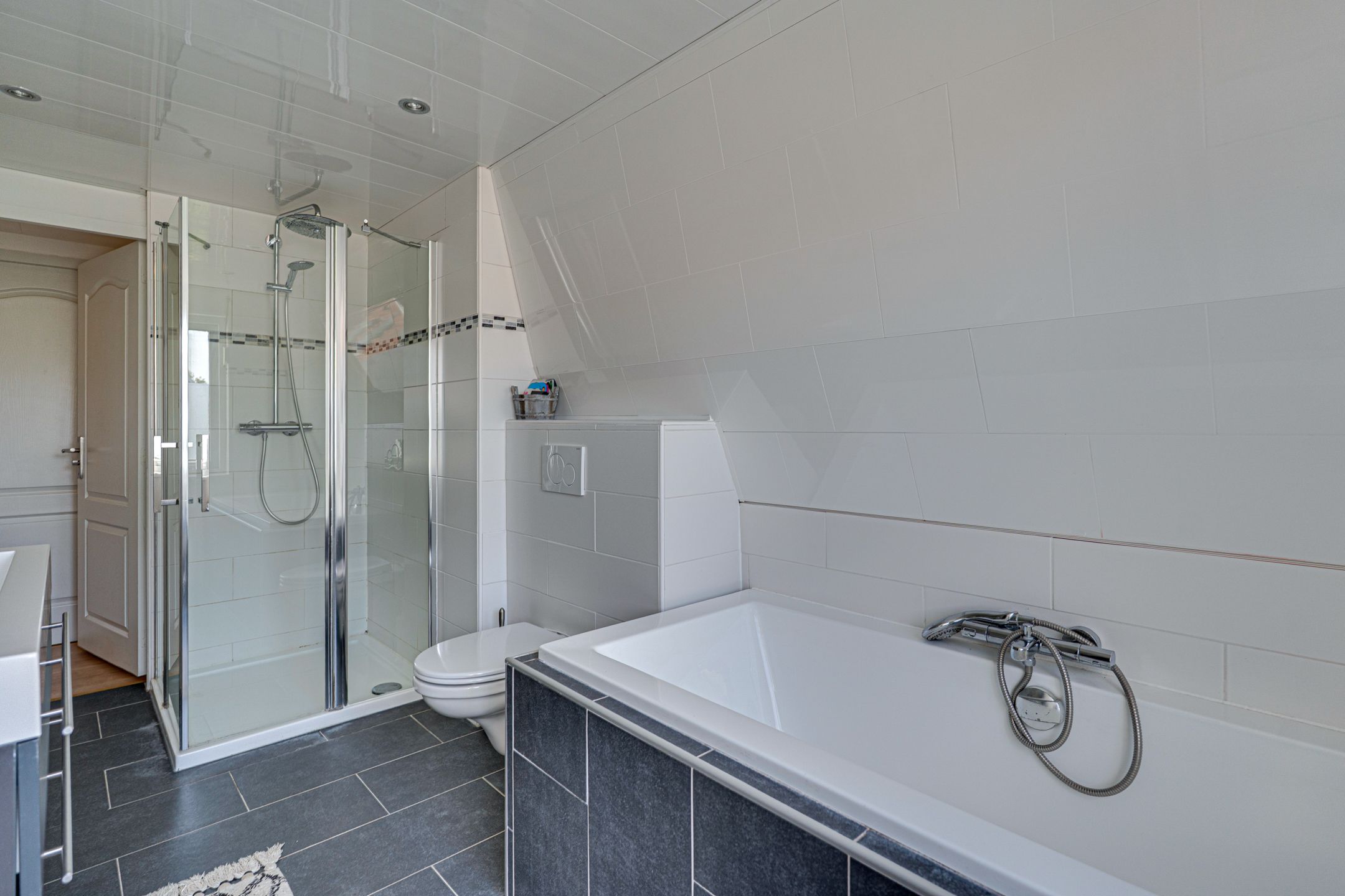 Foto 48 van van Tilburghstraat 18