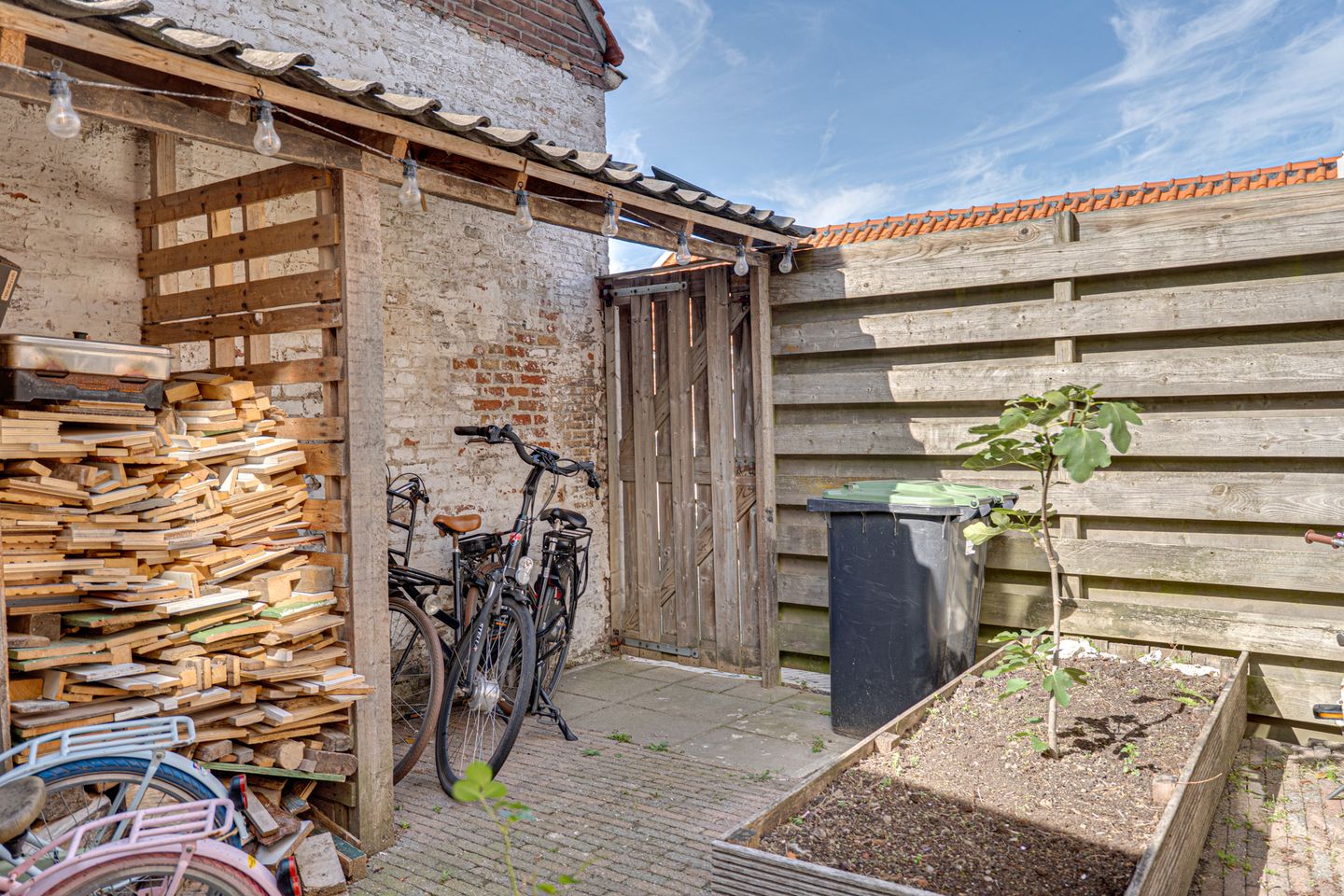 Foto 70 van van Tilburghstraat 18