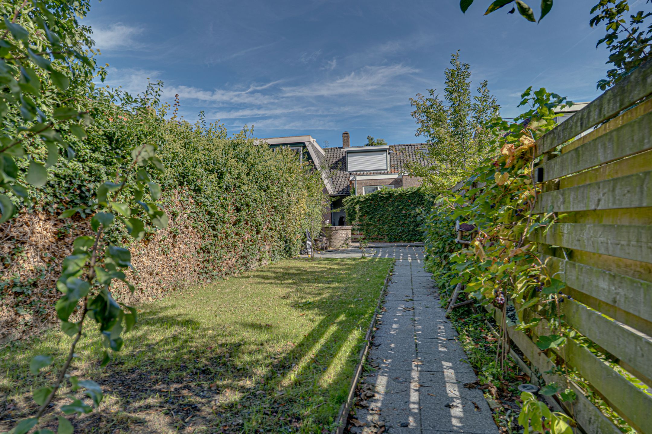 Foto 81 van van Tilburghstraat 18