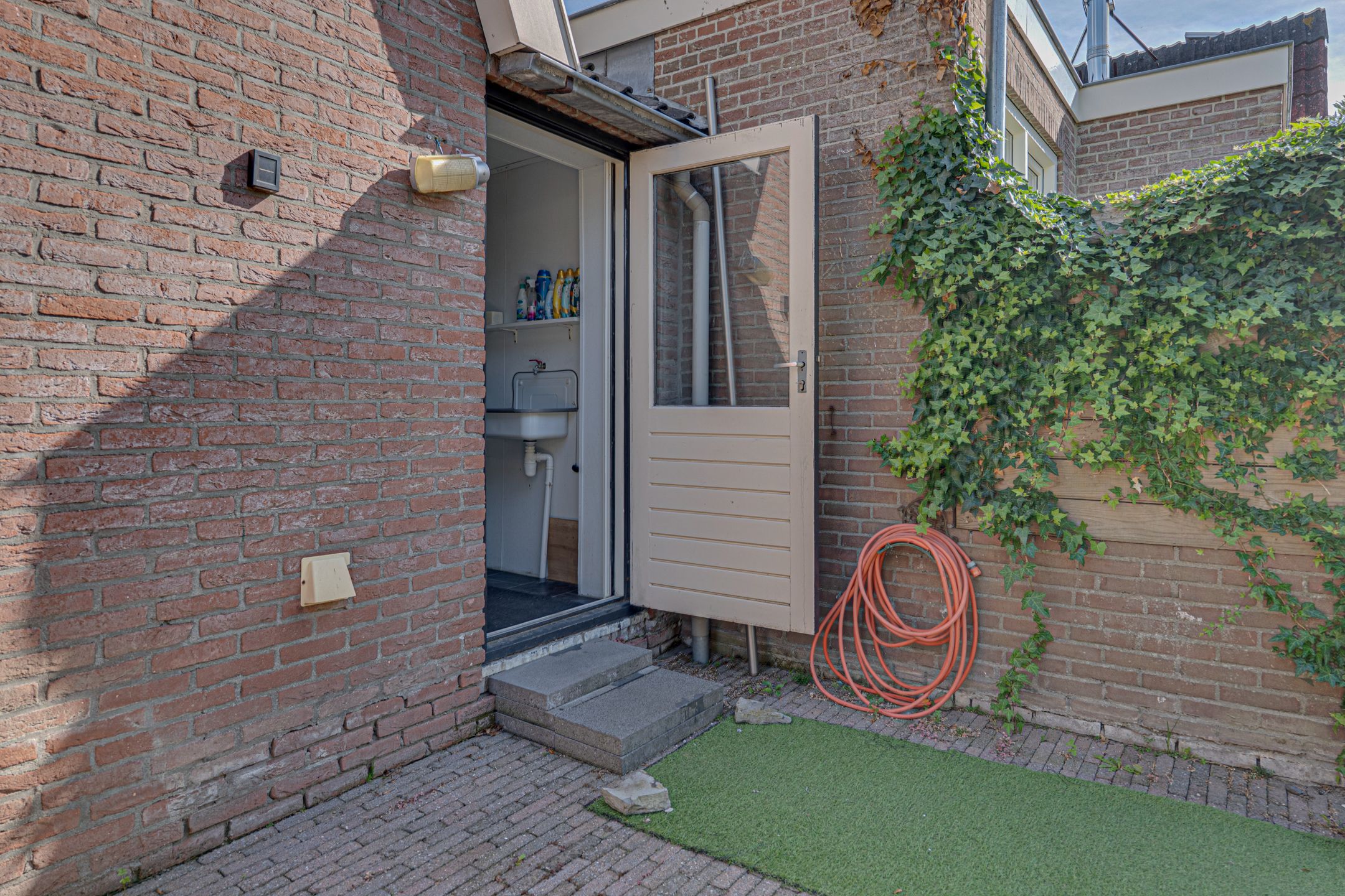 Foto 84 van van Tilburghstraat 18